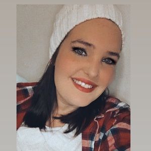 Meet your Posher, Allie